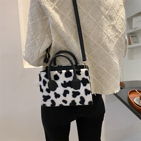 2/$40 Ladies Small Cow Female Animal Print Handbag - Picture 2 of 5